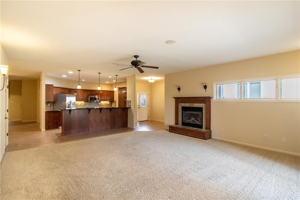 876 Coving Drive — photo 9