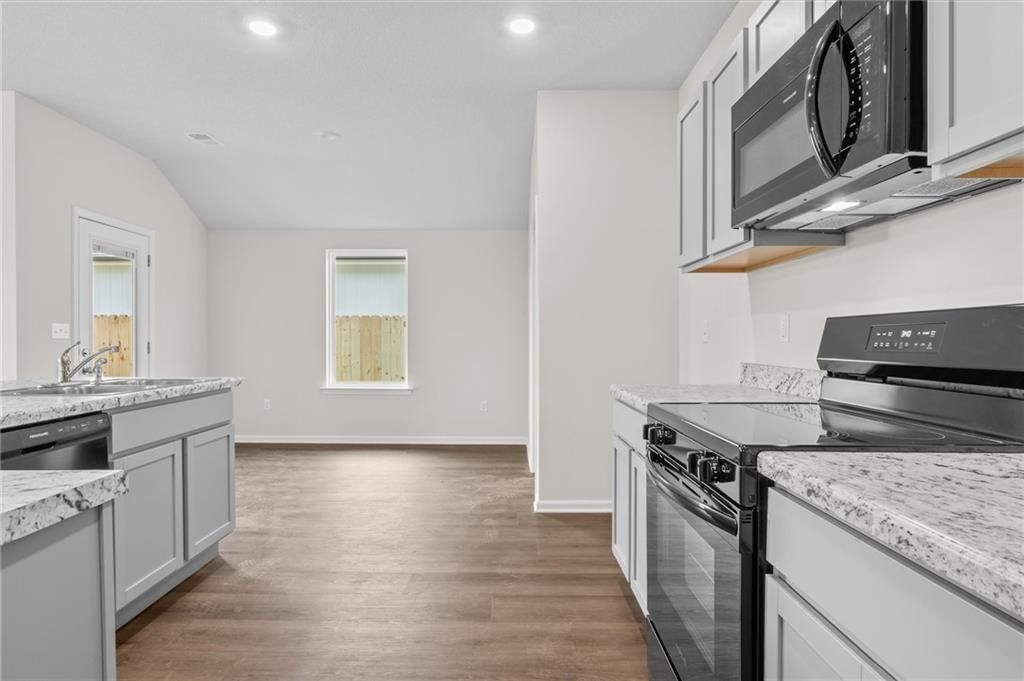 573 W Colleen Court — photo 13