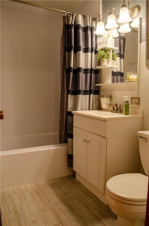 2400 NE 60TH Street — photo 12