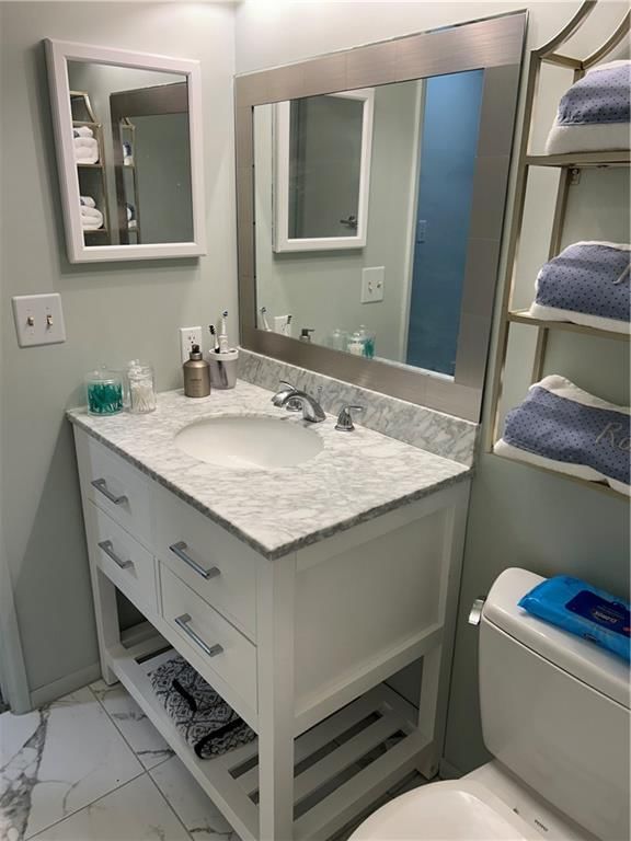 8515 Greenbrier Drive — photo 17