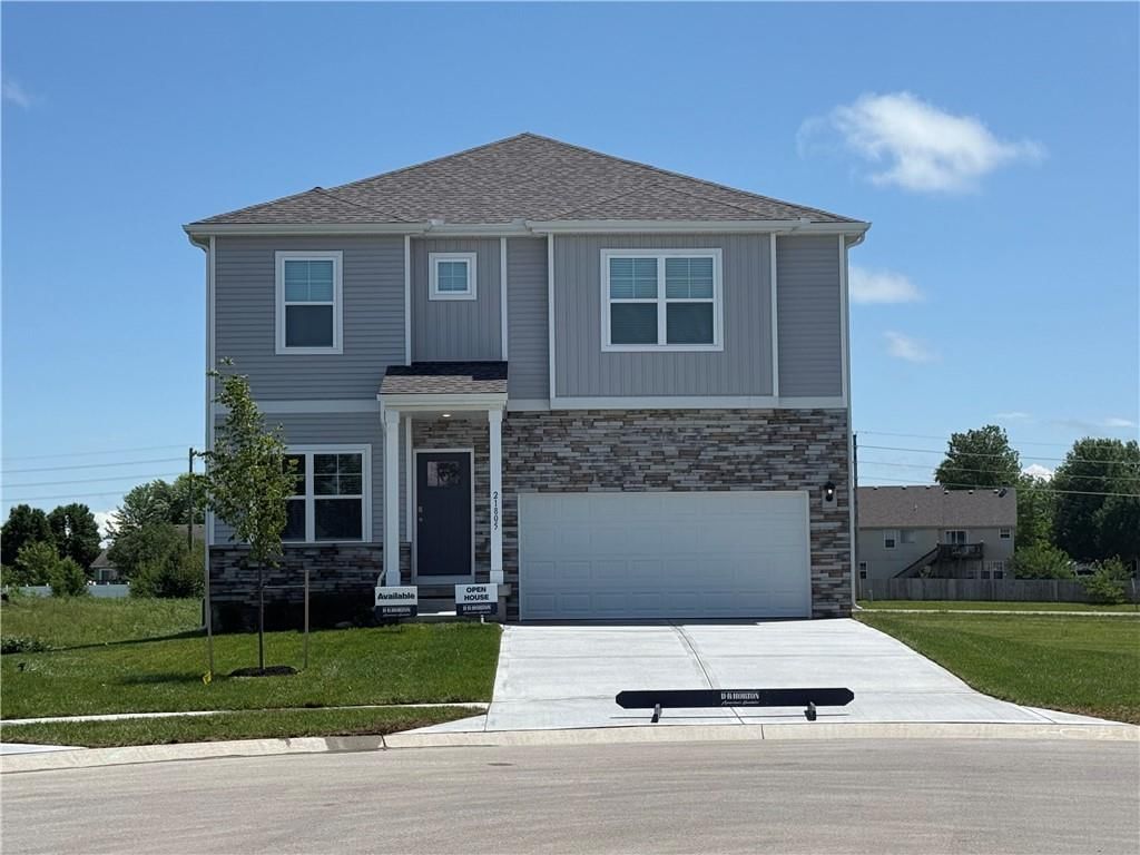 21805 Vinci Circle — photo 2