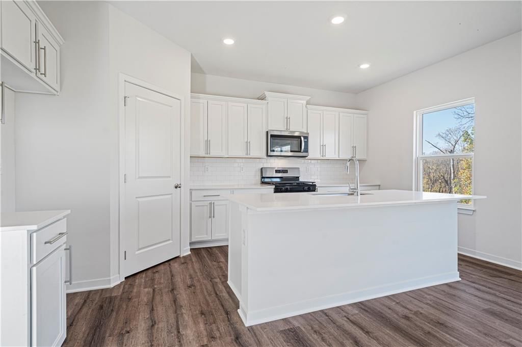 1615 Maci Street — photo 7