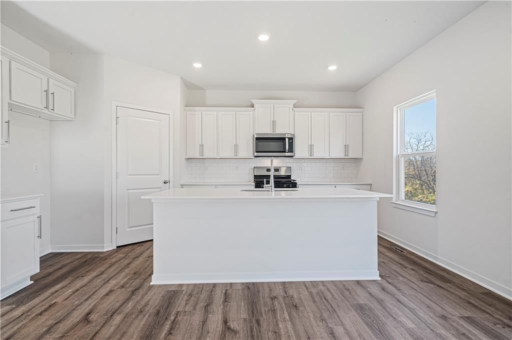 1615 Maci Street — photo 8