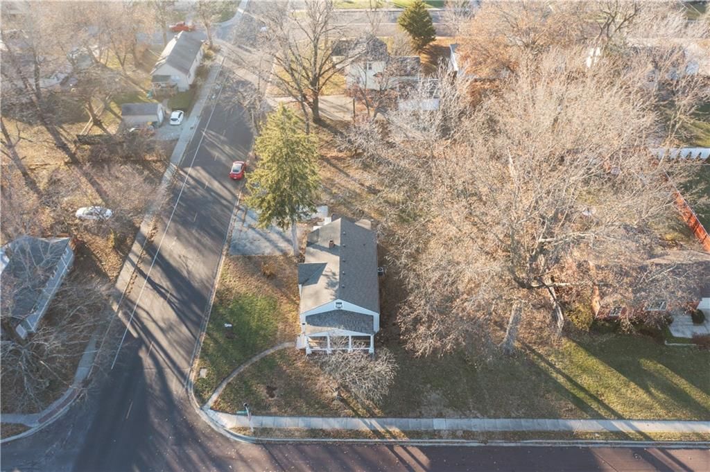 7832 Newton Street — photo 8