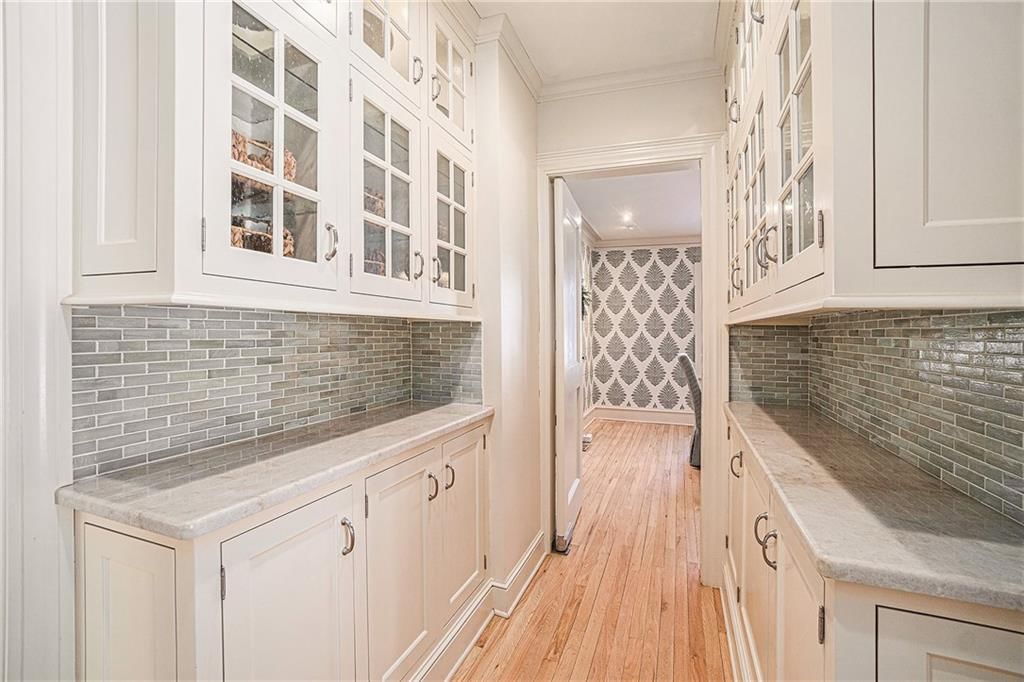 2115 W 61st Terrace — photo 23