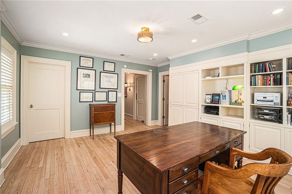2115 W 61st Terrace — photo 30