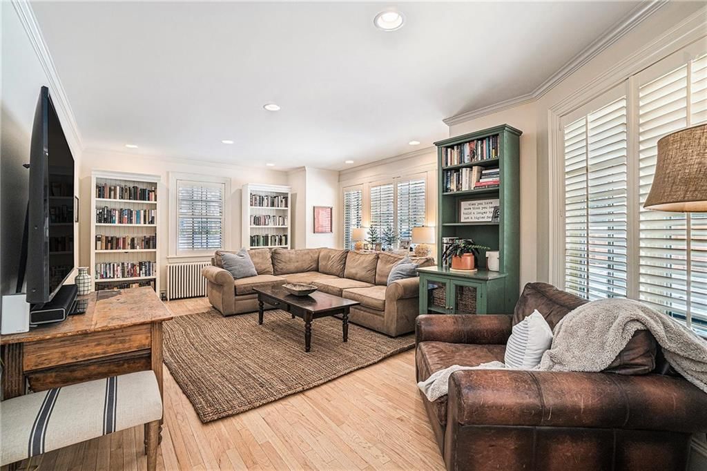 2115 W 61st Terrace — photo 32