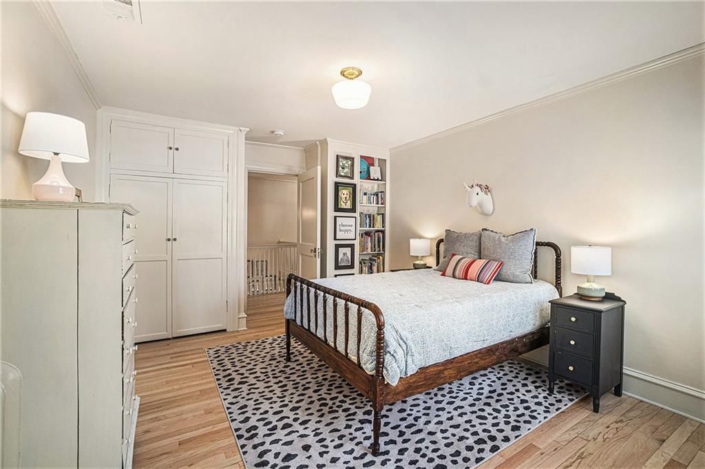 2115 W 61st Terrace — photo 44