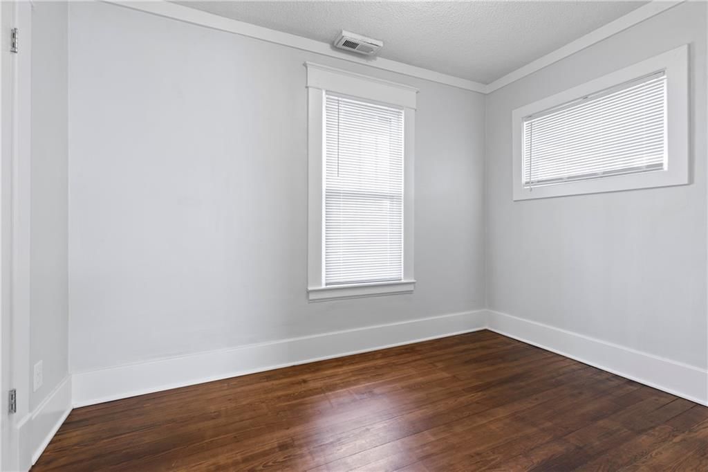 4512 CAMBRIDGE Street — photo 13