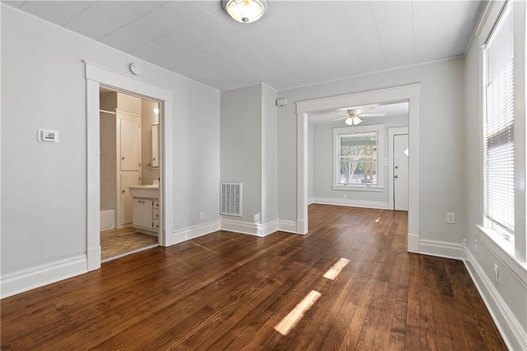 4512 CAMBRIDGE Street — photo 8