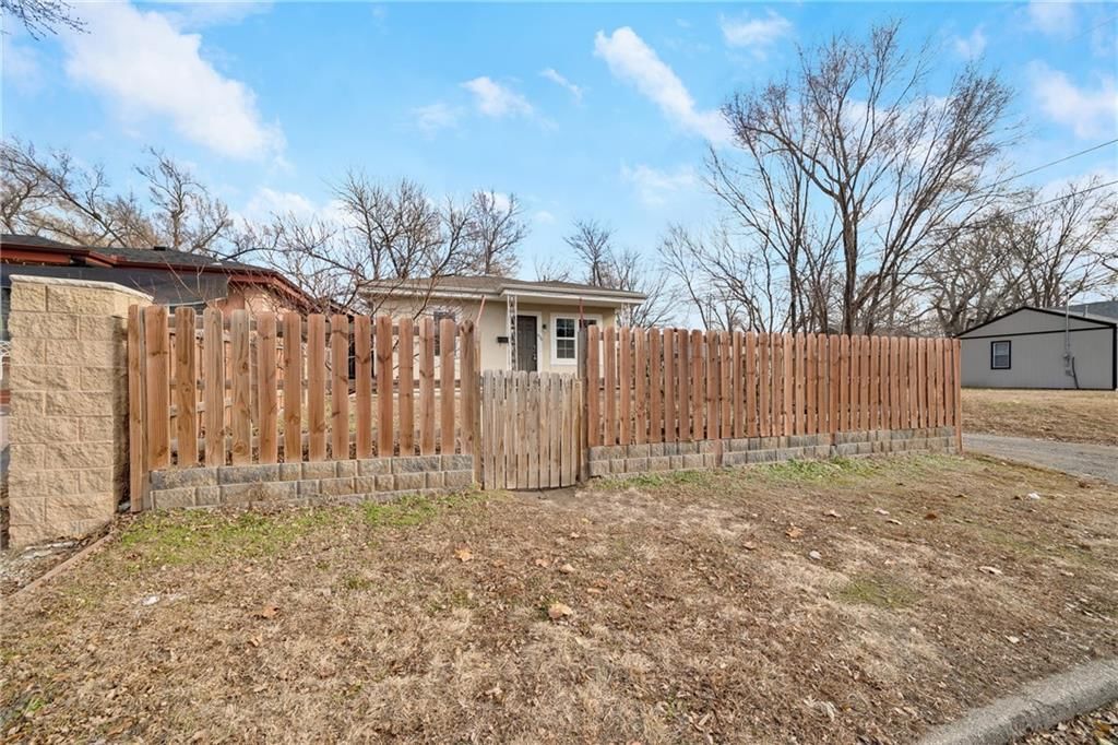 839 S 9th Street — photo 16