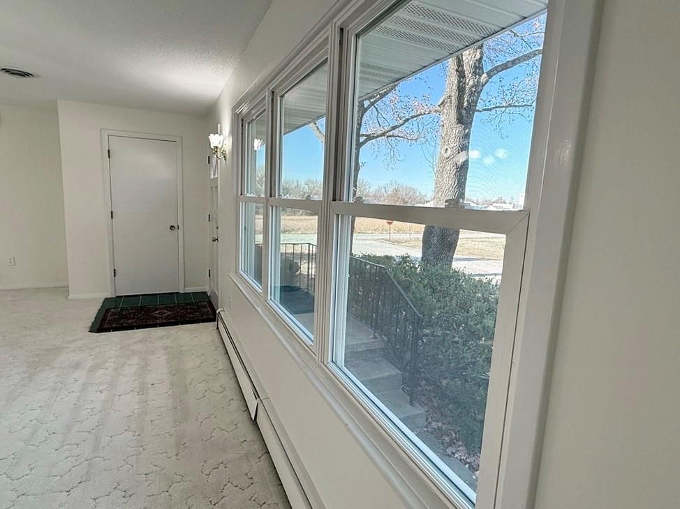 202 W Freeman Street — photo 13