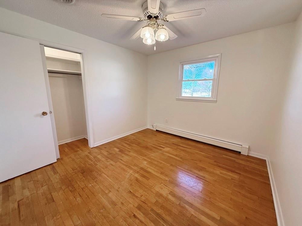 202 W Freeman Street — photo 26