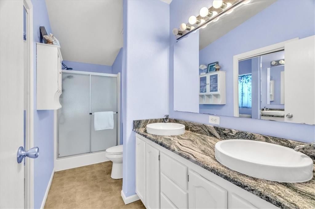 404 NE Poplar Court — photo 15