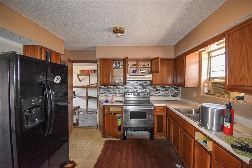 1407 SE Hillside Drive — photo 11