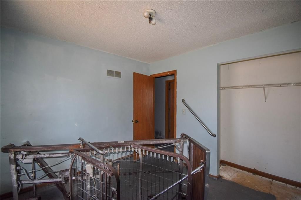 1407 SE Hillside Drive — photo 15