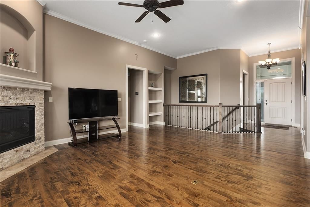 9539 N Hunter Avenue — photo 8