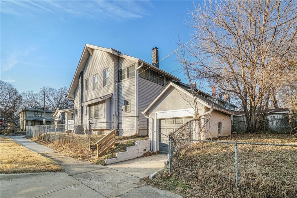 3745 College Avenue — photo 27