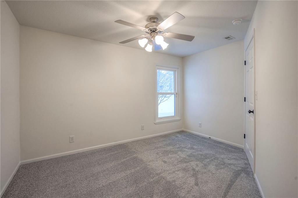 9402 N Main Street — photo 19