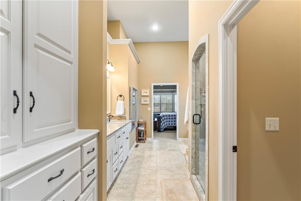 6002 NW 107th Street — photo 27