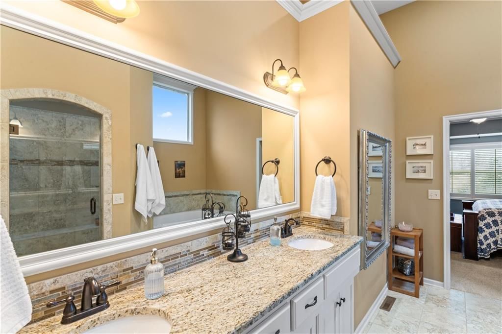 6002 NW 107th Street — photo 28