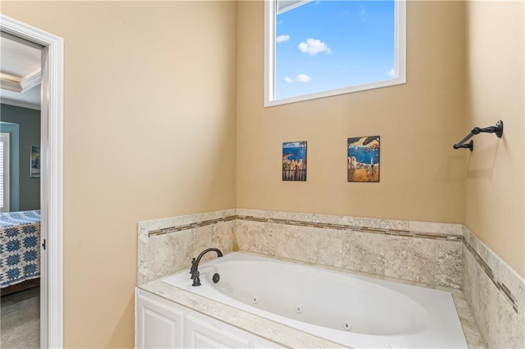 6002 NW 107th Street — photo 29