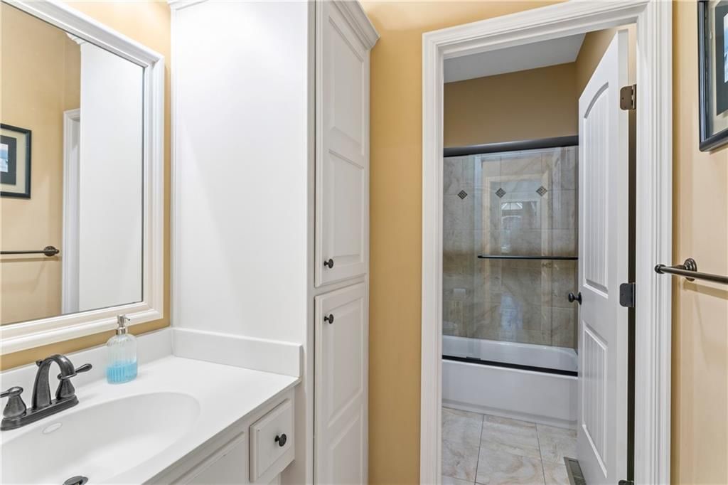 6002 NW 107th Street — photo 35