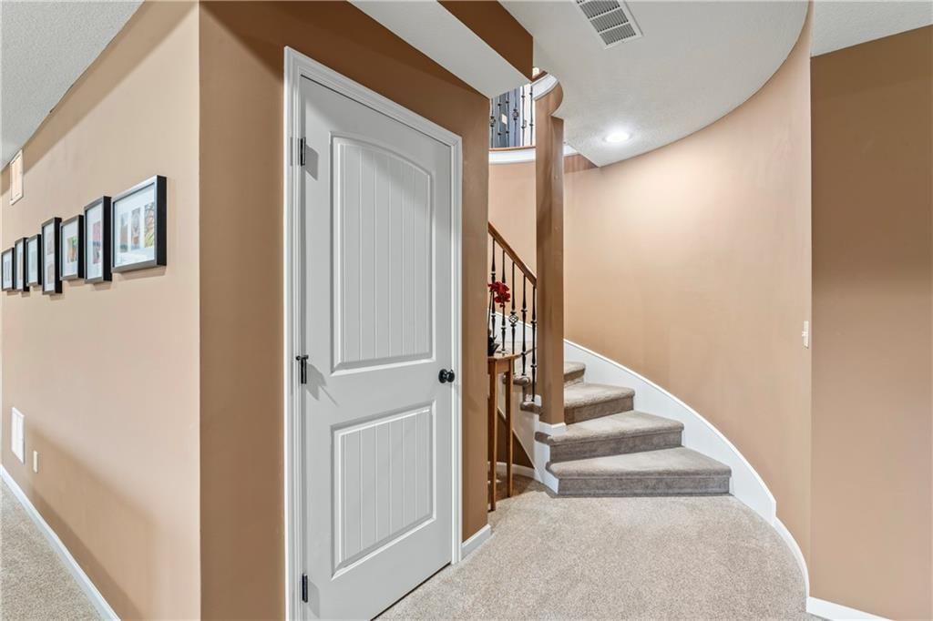 6002 NW 107th Street — photo 37