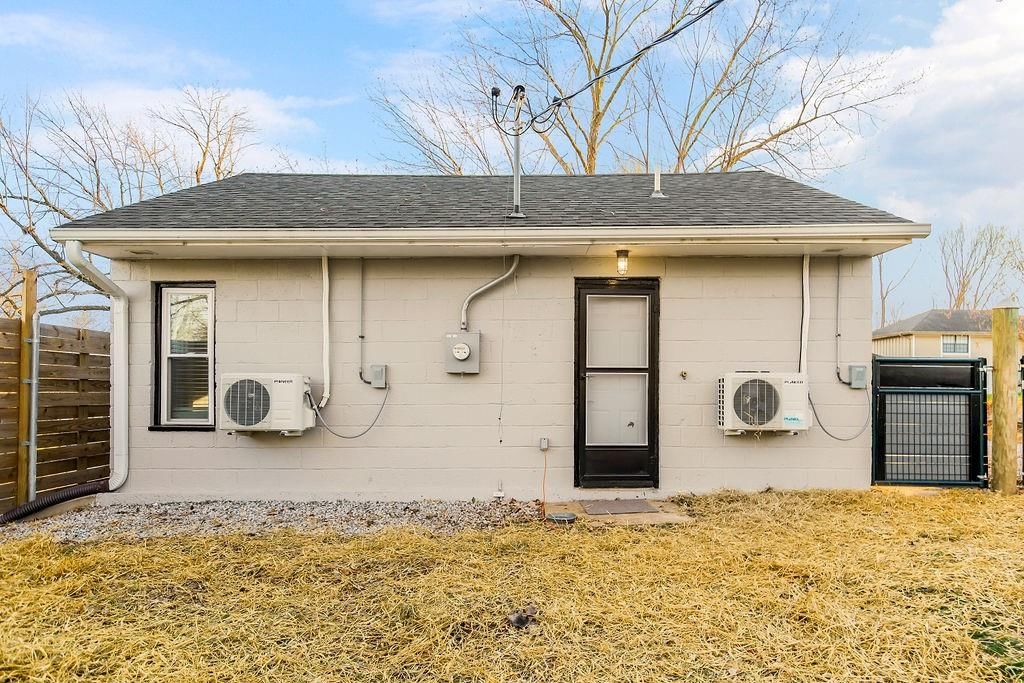5212 NE 46th Street — photo 12
