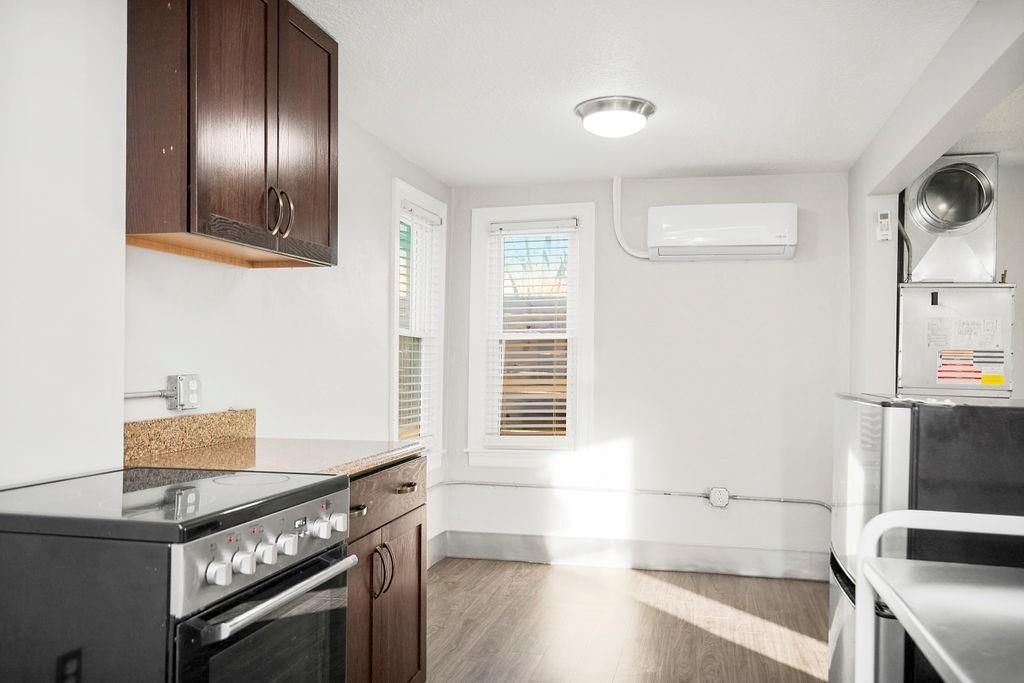 5212 NE 46th Street — photo 8