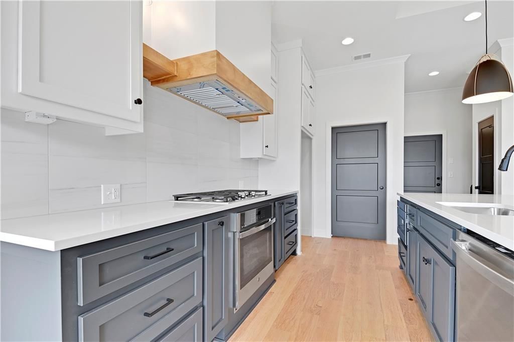 7230 Richards Drive — photo 6