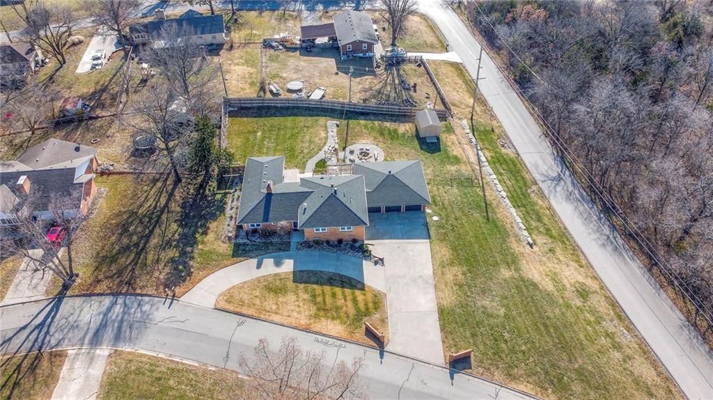1003 Southwind Drive — photo 52