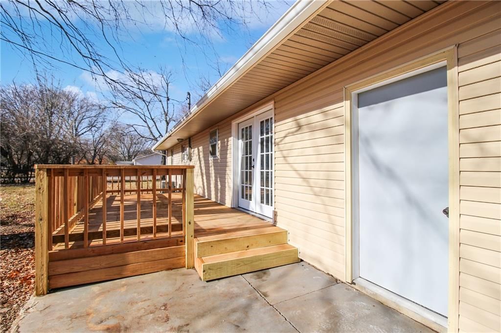 1030 Leonard Avenue — photo 23