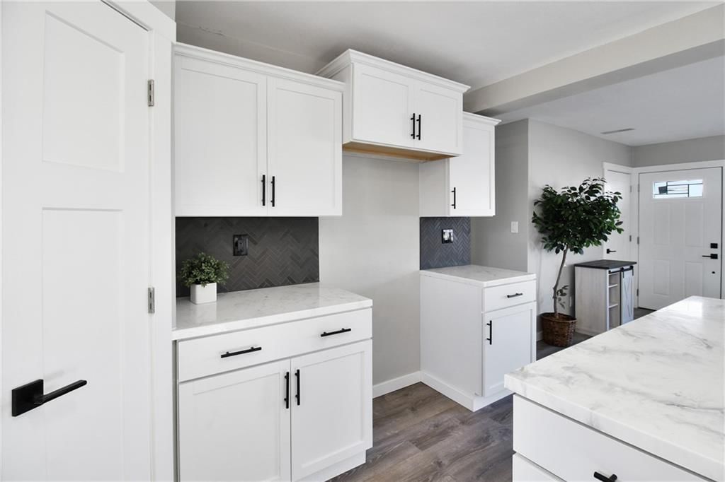 1030 Leonard Avenue — photo 6