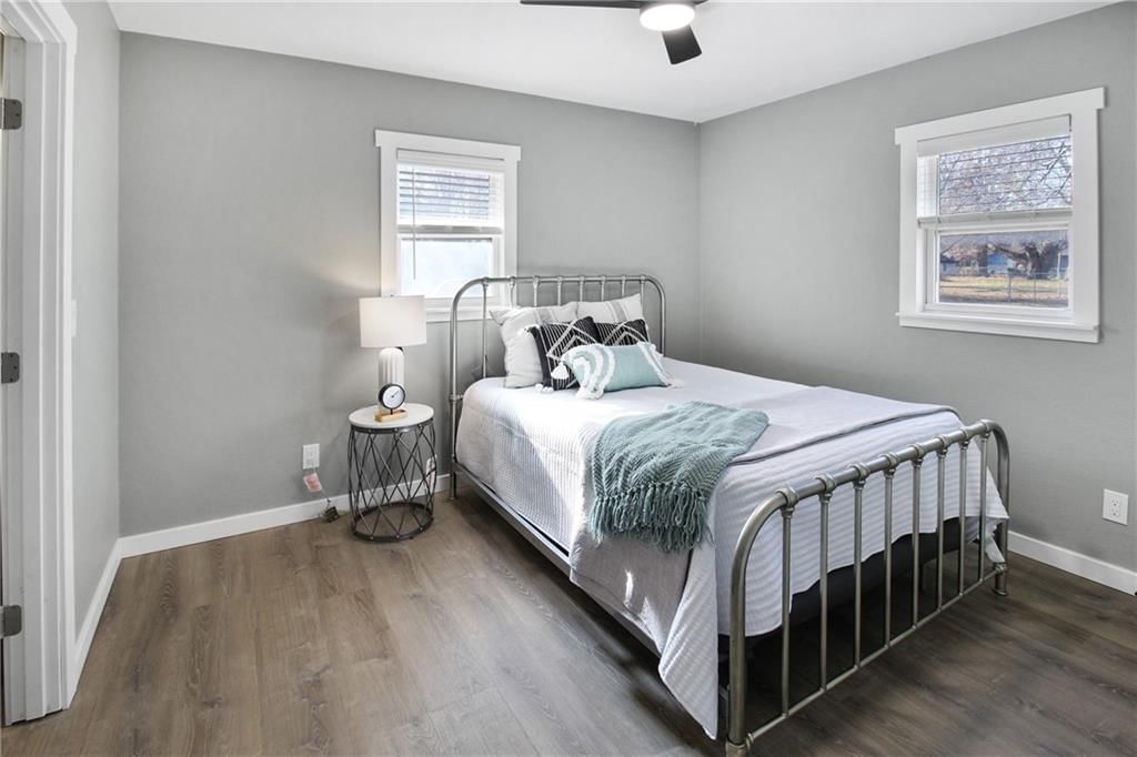 1030 Leonard Avenue — photo 7