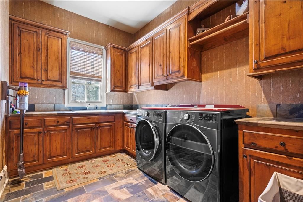 15912 King Street — photo 31