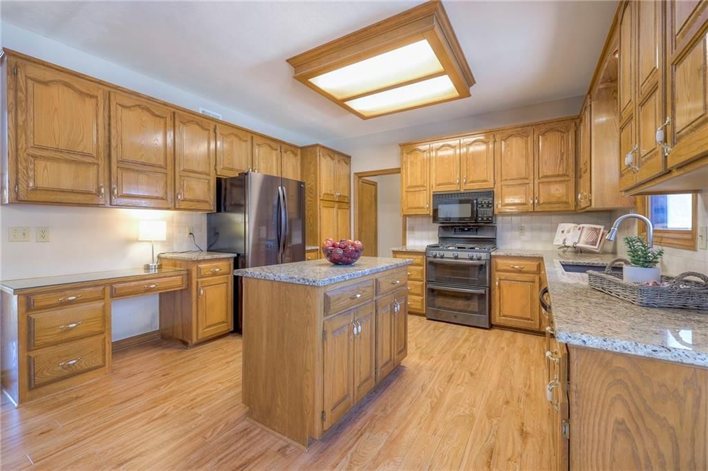 12421 S Gallery Street — photo 23