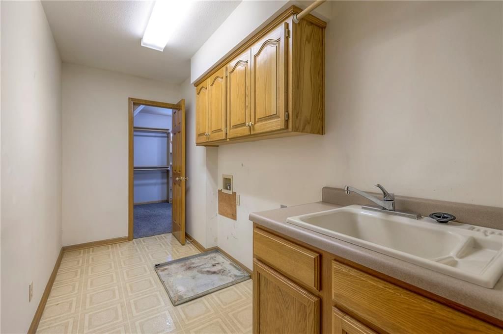 12421 S Gallery Street — photo 32