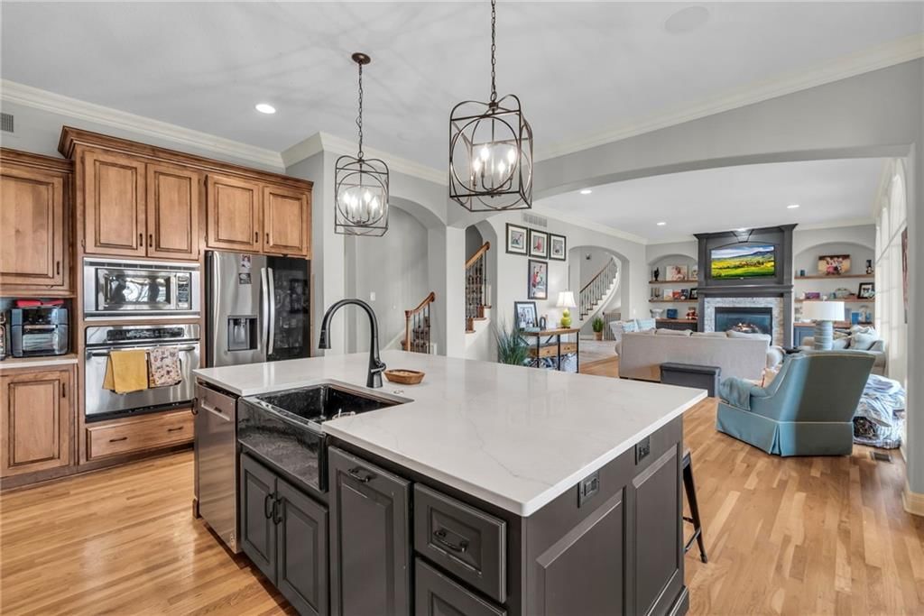 10521 N Garfield Avenue — photo 16