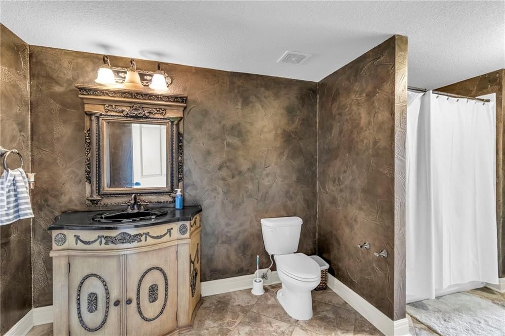 10521 N Garfield Avenue — photo 37