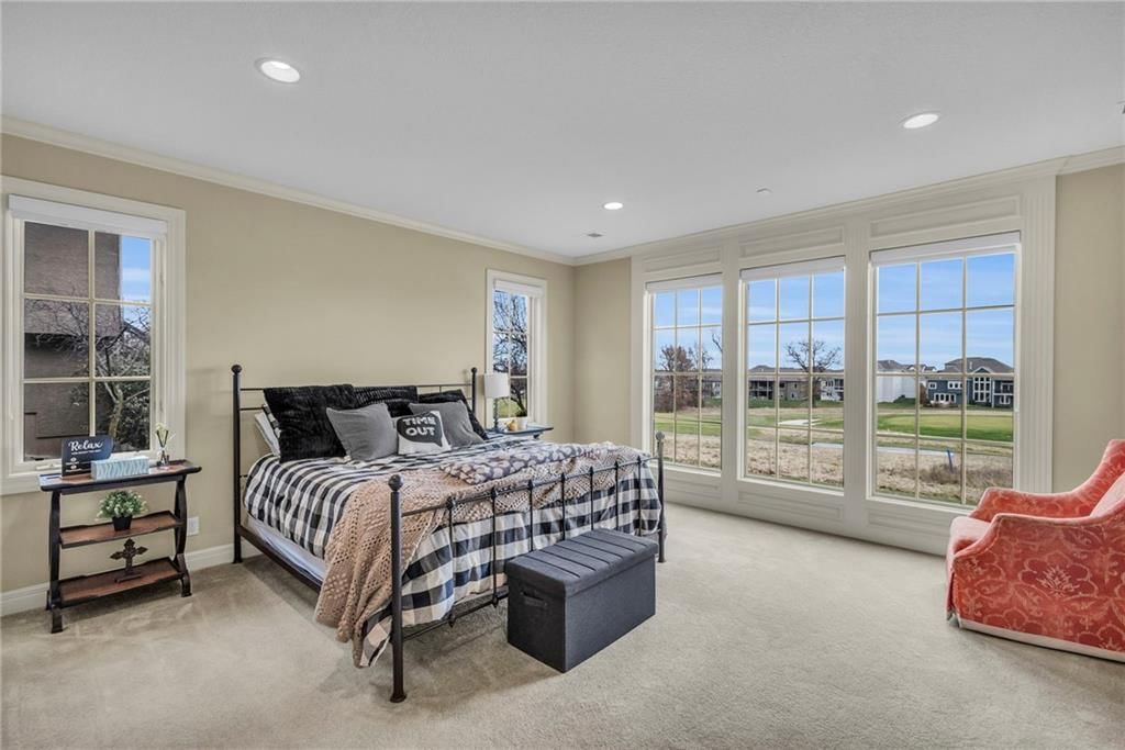 10521 N Garfield Avenue — photo 39