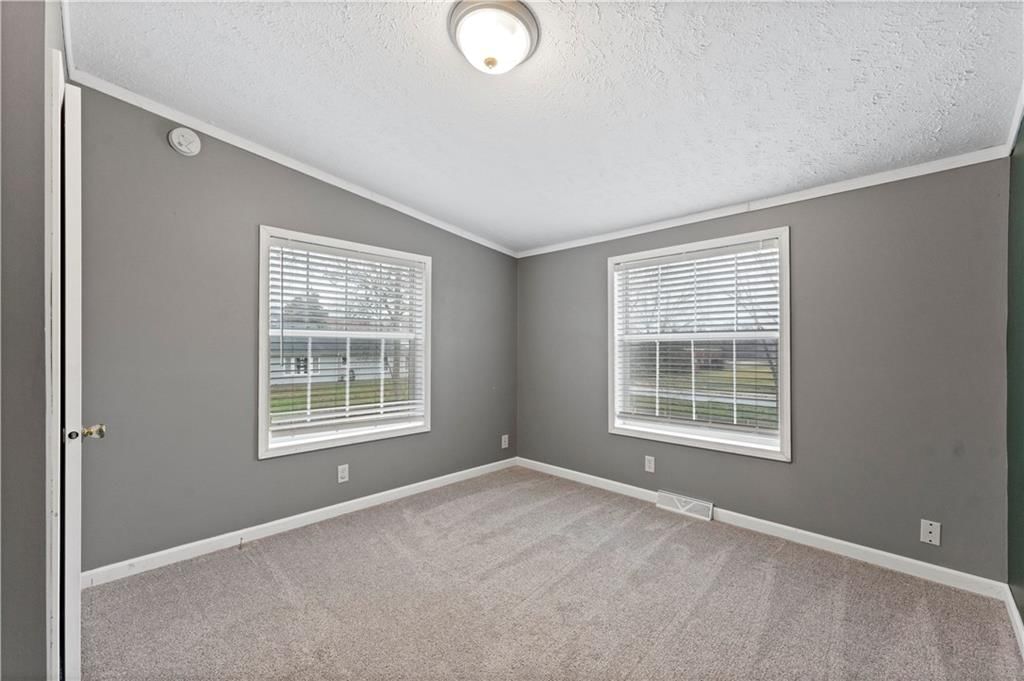 104 S Vine Street — photo 16