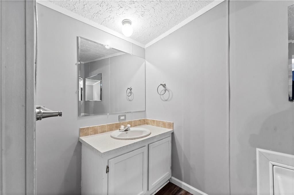 104 S Vine Street — photo 18