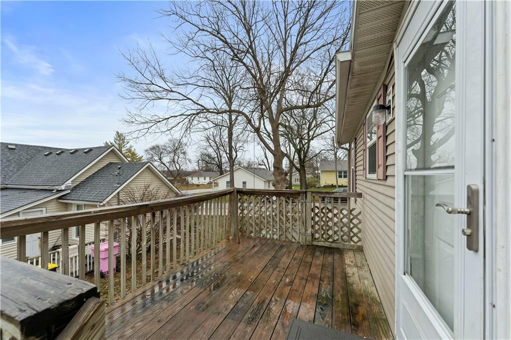 104 S Vine Street — photo 38