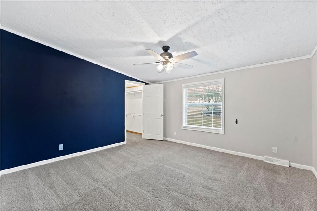104 S Vine Street — photo 8