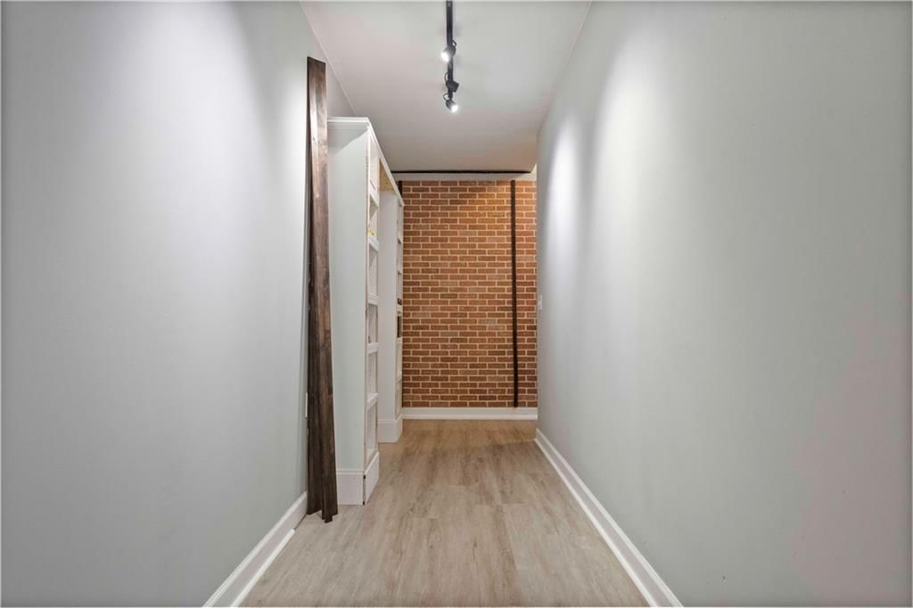 11015 N Brooklyn Avenue — photo 19