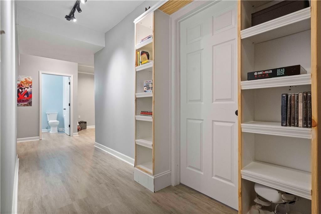 11015 N Brooklyn Avenue — photo 22