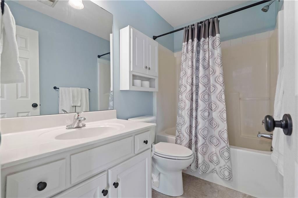 11015 N Brooklyn Avenue — photo 28