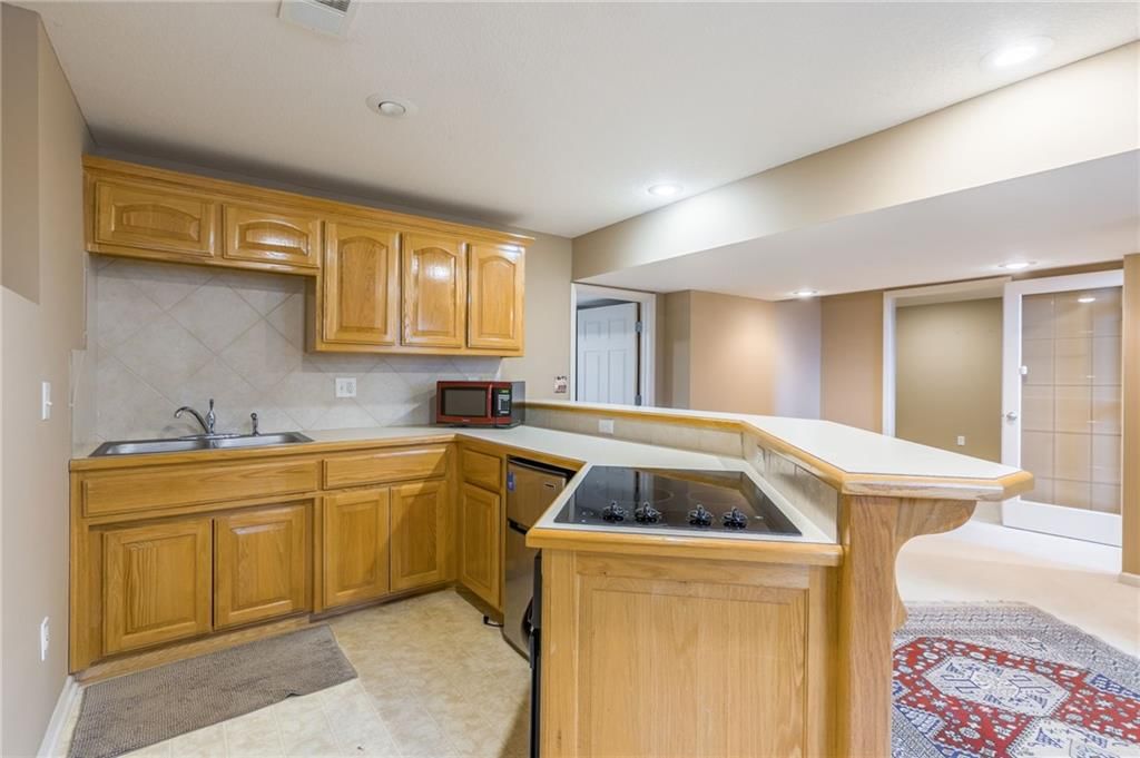 6285 N Nevada Avenue — photo 34