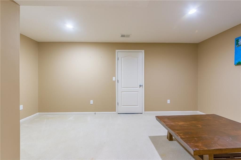 6285 N Nevada Avenue — photo 35
